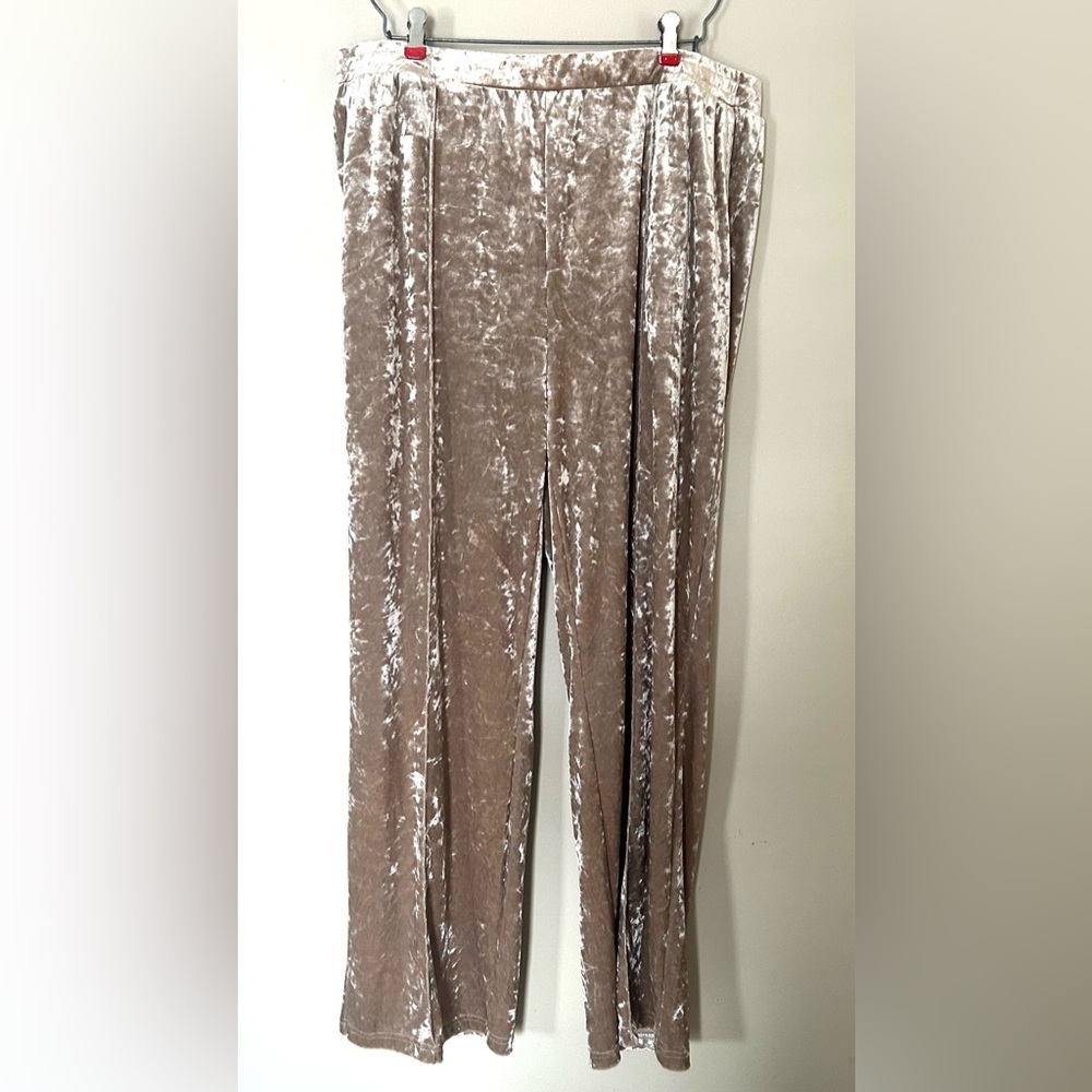 Serra Crushed Velvet Wide-Leg Pants in Taupe Shimmer